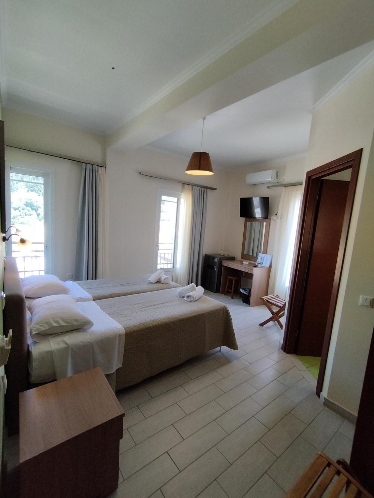 Ilios Otel Lákka